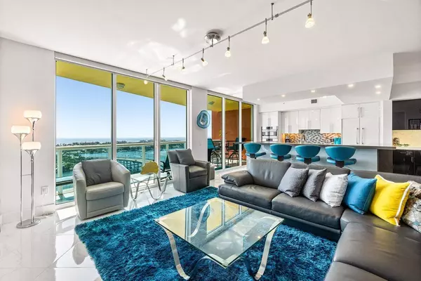 Riviera Beach, FL 33404,2640 Lake Shore DR 2307