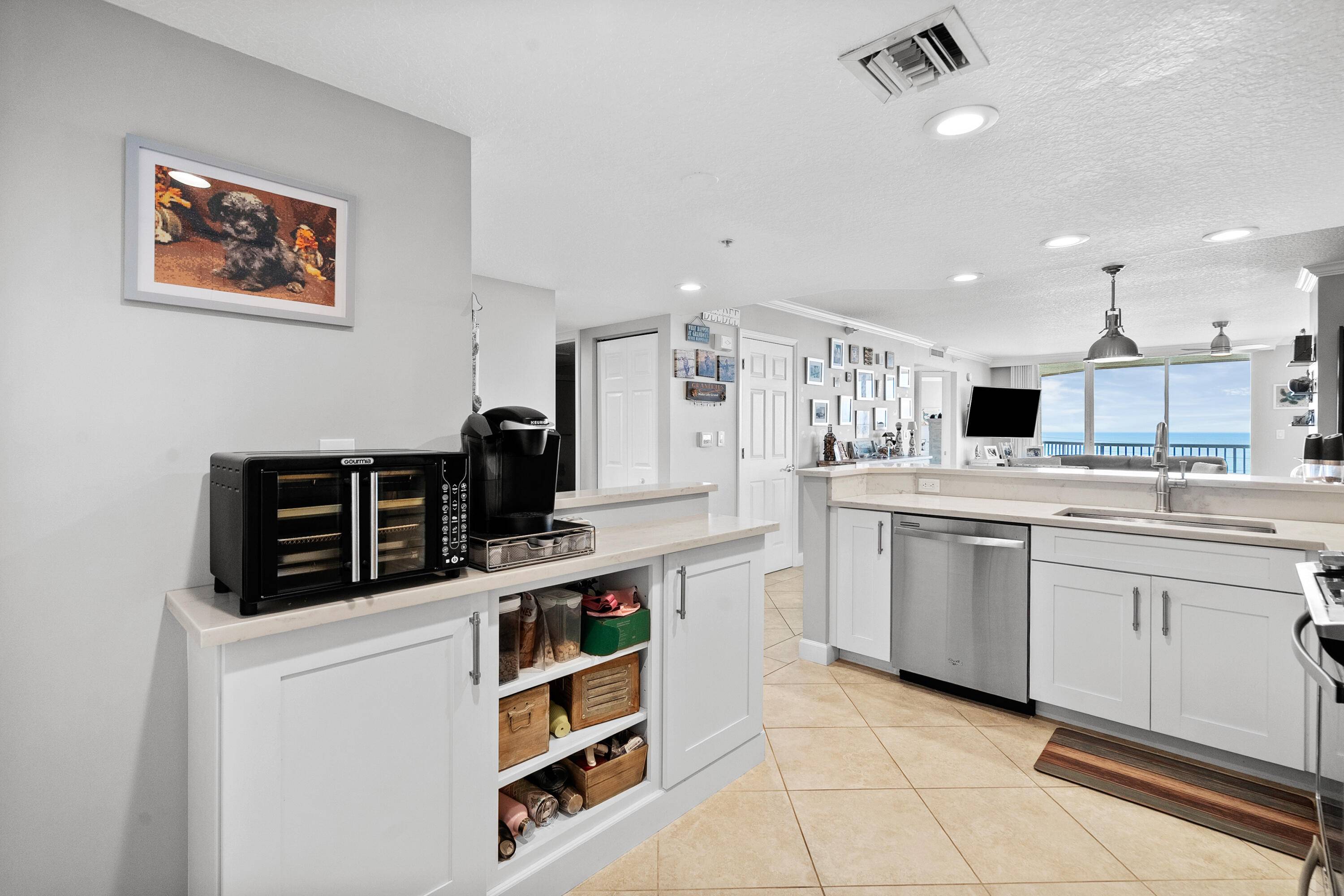 Fort Pierce, FL 34949,5051 N Highway A1a 6-2