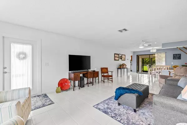 Boynton Beach, FL 33436,4260 Mango Tree CT B
