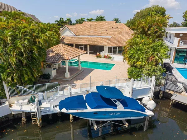 4700 Sanctuary LN, Boca Raton, FL 33431