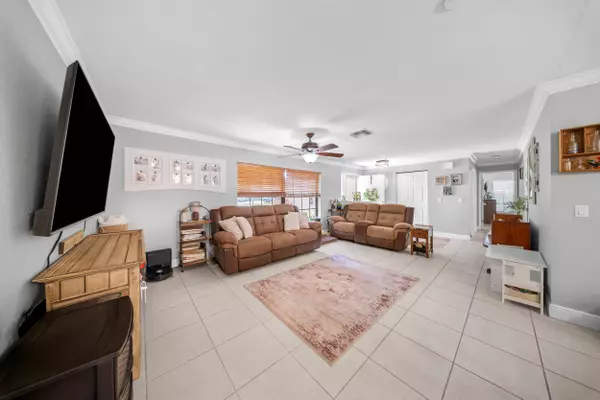 Fort Pierce, FL 34951,6008 Roland CT