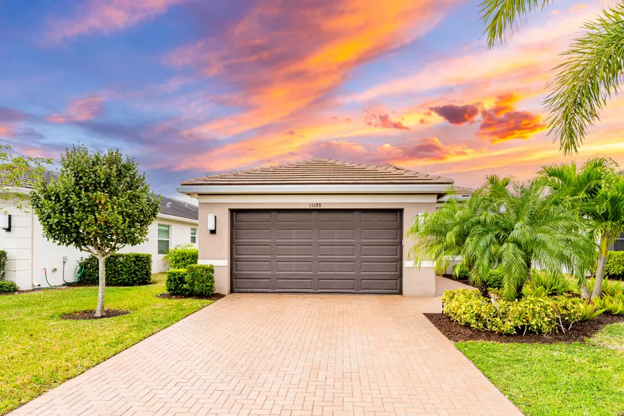 11688 SW Brighton Falls DR, Port Saint Lucie, FL 34987