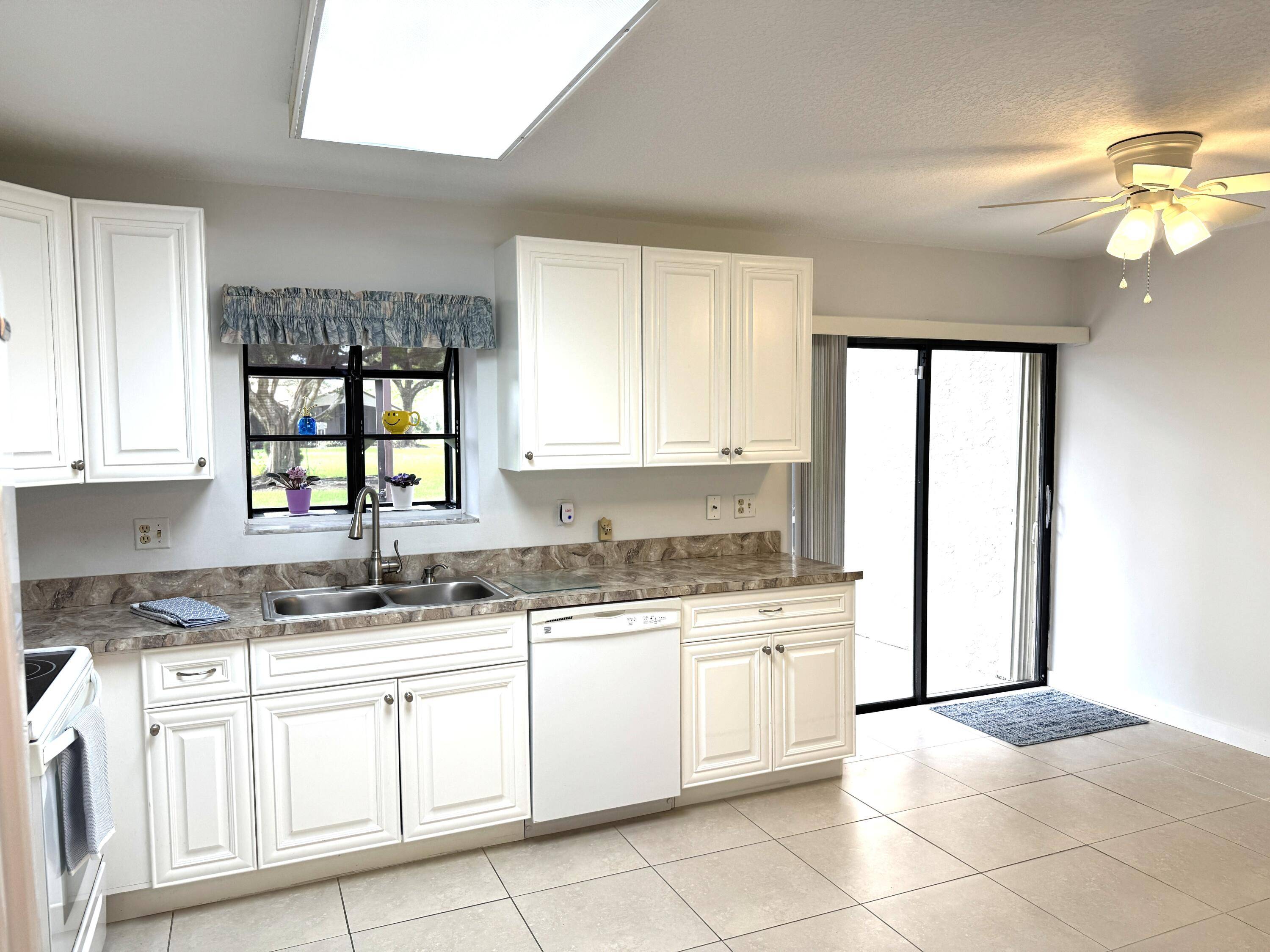 Boca Raton, FL 33428,22302 Thousand Pines LN