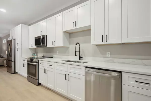Vero Beach, FL 32962,1018 SW Carolina CIR