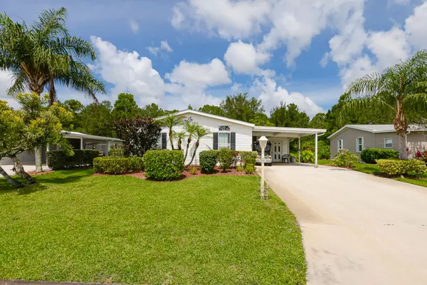 Port Saint Lucie, FL 34952,2924 Eagles Nest WAY