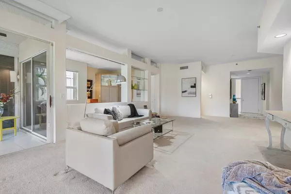 Boca Raton, FL 33496,2542 Coco Plum BLVD 804