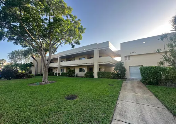 Lake Worth, FL 33467,3212 Strawflower WAY 202