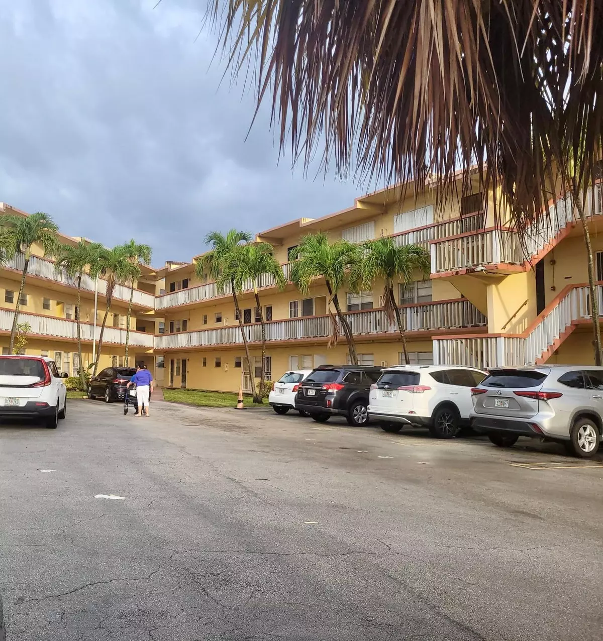 Miami, FL 33179,1551 NE Miami Gardens DR 216