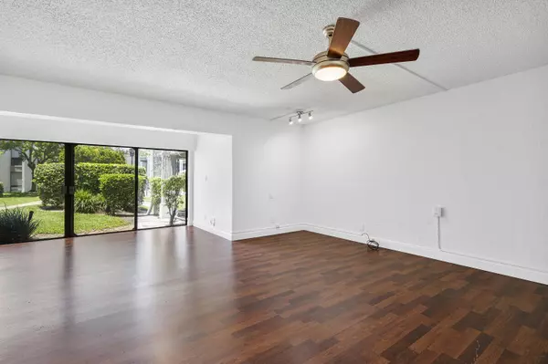 Boca Raton, FL 33433,6612 Spring Bottom Way 186