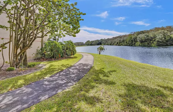 Coconut Creek, FL 33066,2768 S Carambola CIR 301