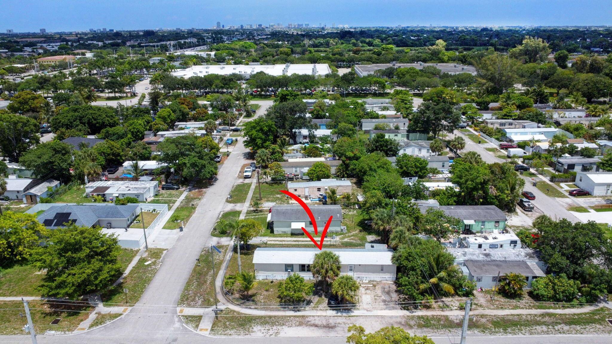 5864 Cartier RD, West Palm Beach, FL 33417
