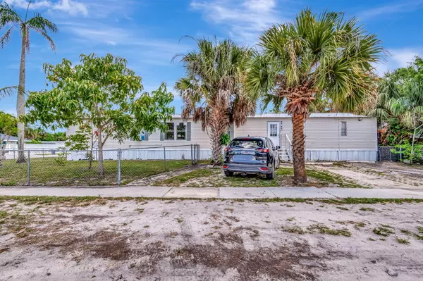 West Palm Beach, FL 33417,5864 Cartier RD