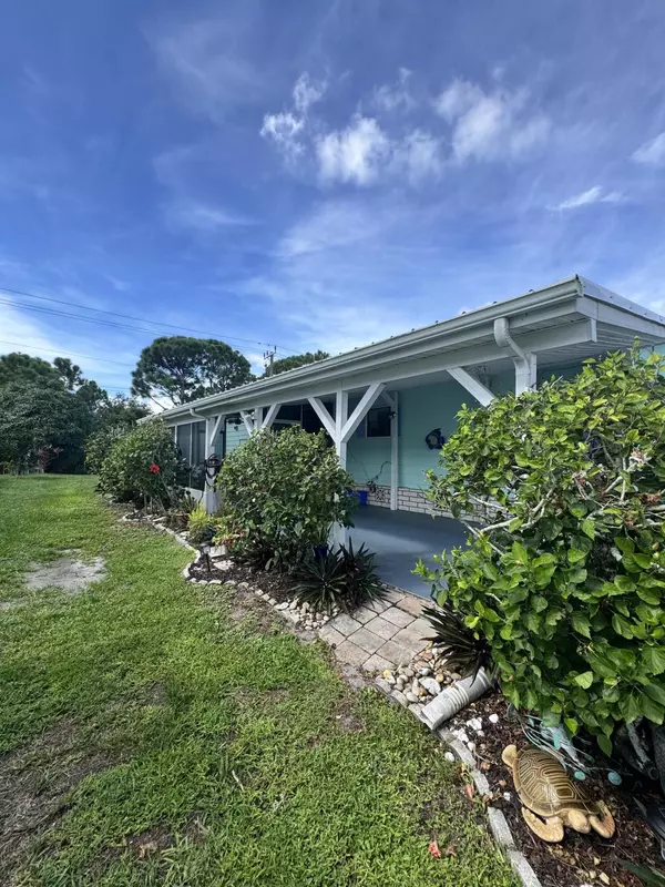 Fort Pierce, FL 34951,33 Vista De Laguna