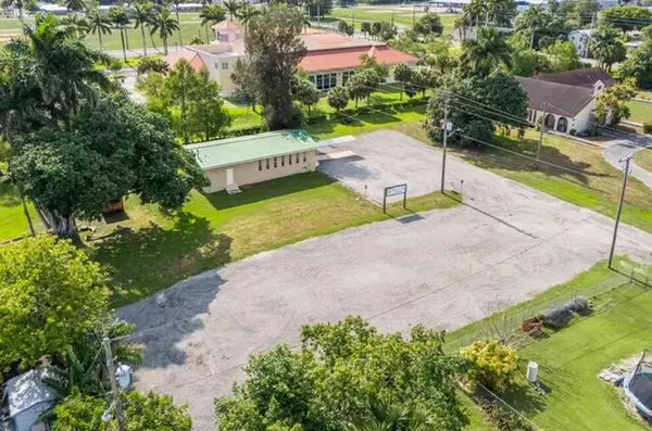 Belle Glade, FL 33430,224 NW G AVE