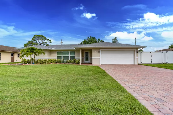 Port Saint Lucie, FL 34983,410 SE Verada AVE