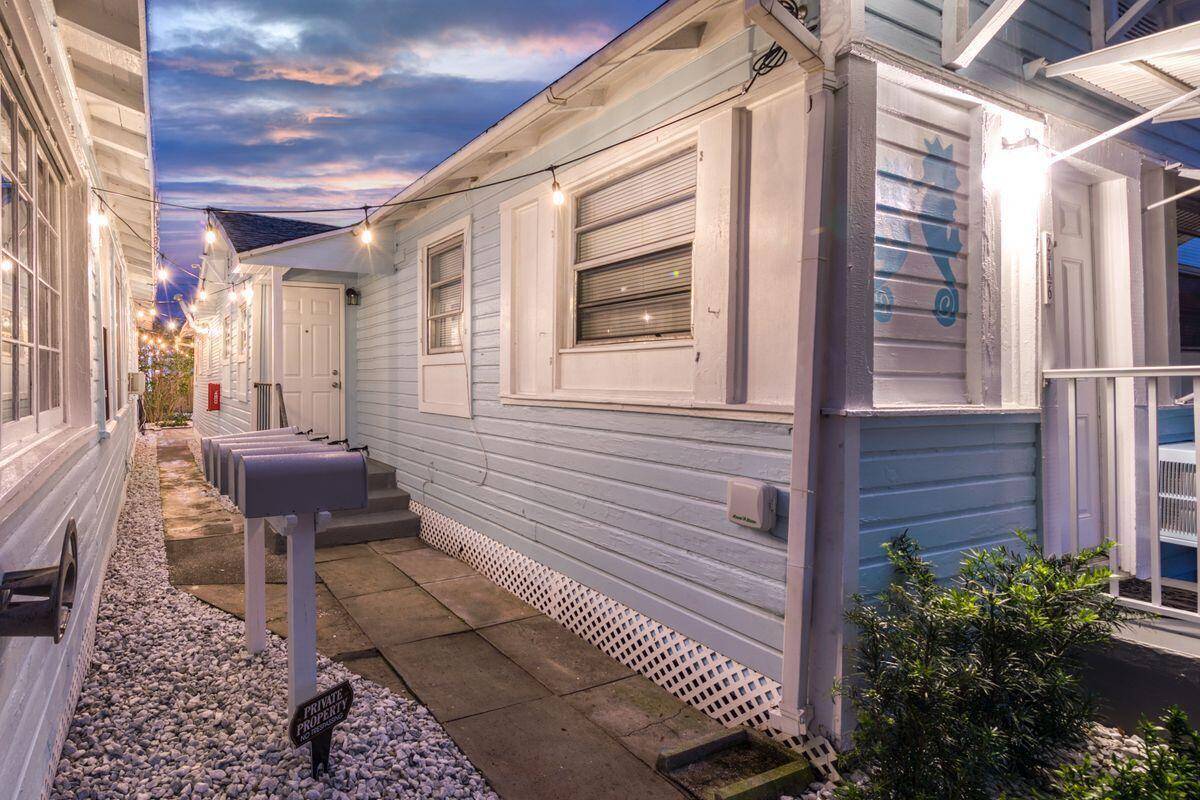 Lake Worth Beach, FL 33460,216 S M ST 2