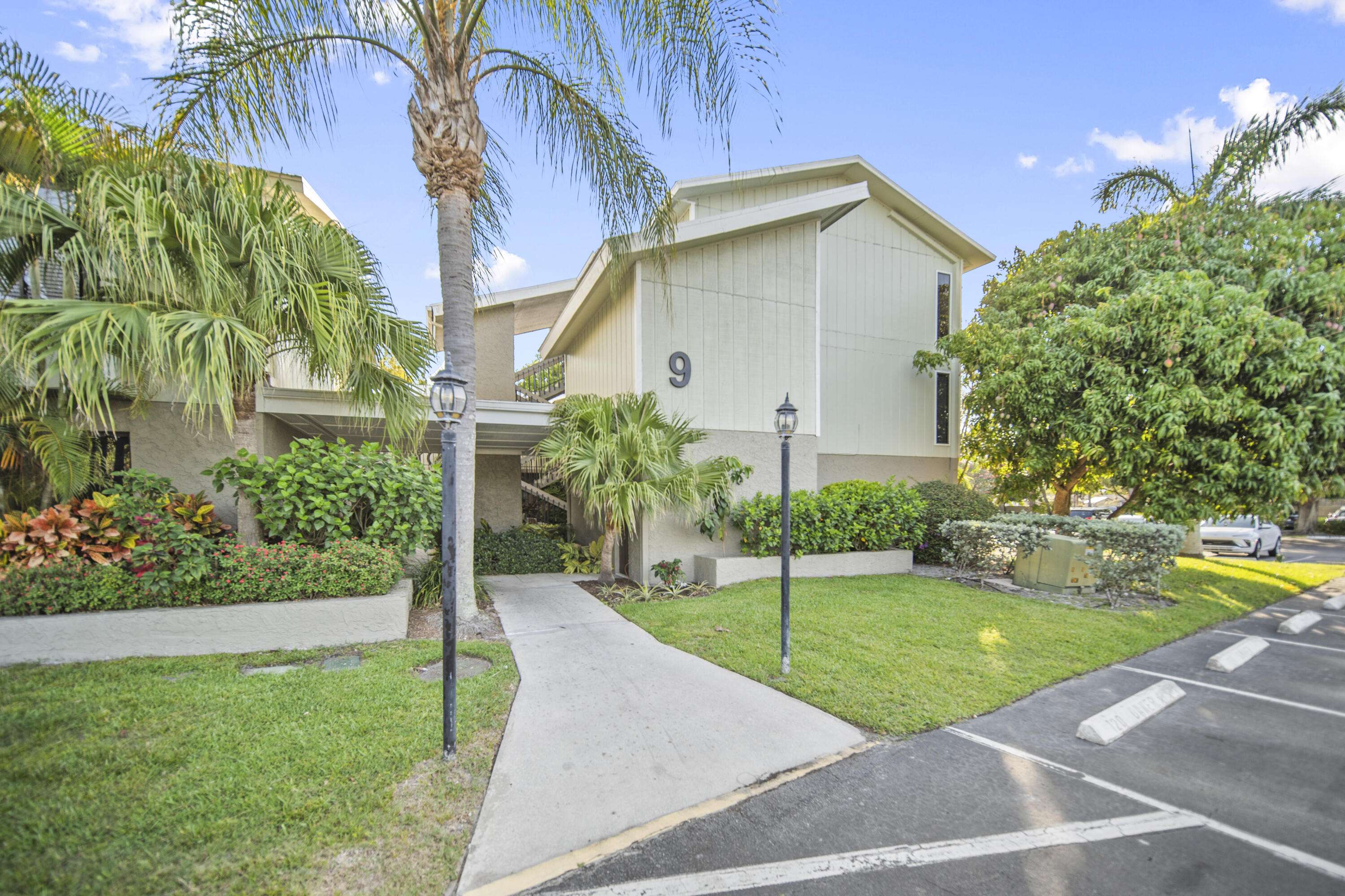 800 NW Fork RD 9-1, Stuart, FL 34994