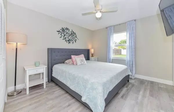 Port Saint Lucie, FL 34952,1967 SE Dranson CIR