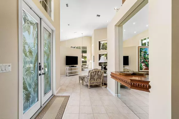 Palm Beach Gardens, FL 33418,130 Sunset Cove LN