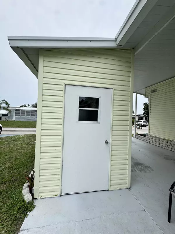 Fort Pierce, FL 34951,31 Vista De Laguna