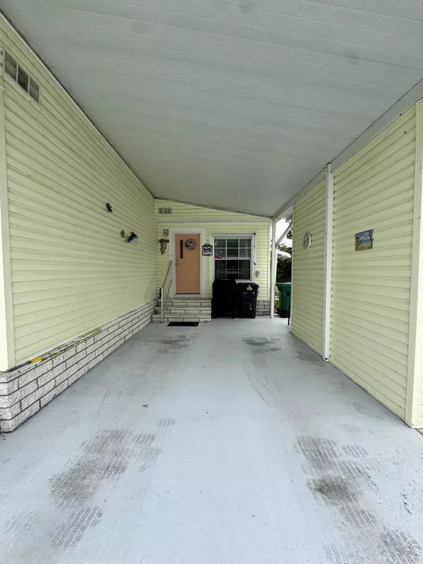 Fort Pierce, FL 34951,31 Vista De Laguna