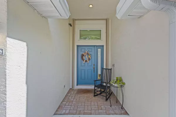Delray Beach, FL 33444,1071 Delray Lakes DR