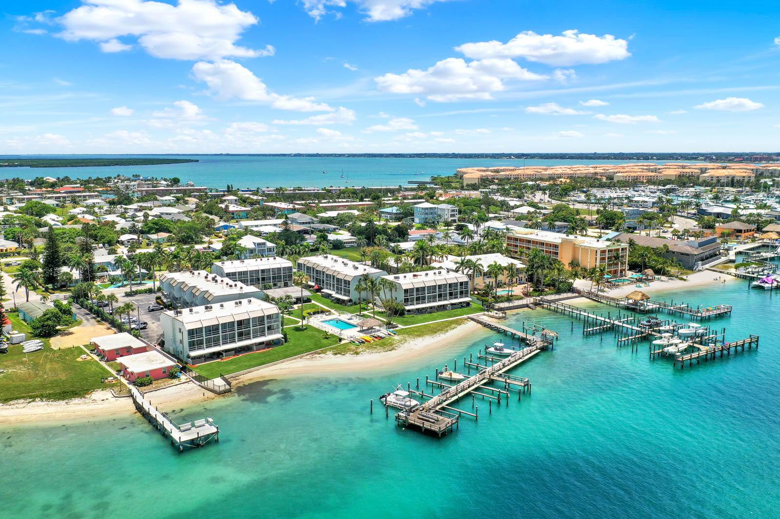 Fort Pierce, FL 34949,1300 Seaway DR E4