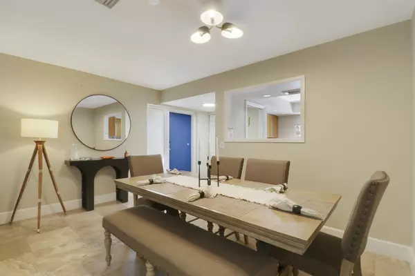 West Palm Beach, FL 33401,1700 Presidential WAY 201