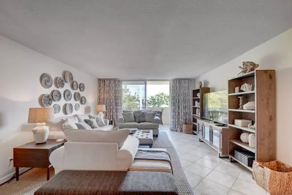 Boca Raton, FL 33432,1000 Spanish River RD 4j