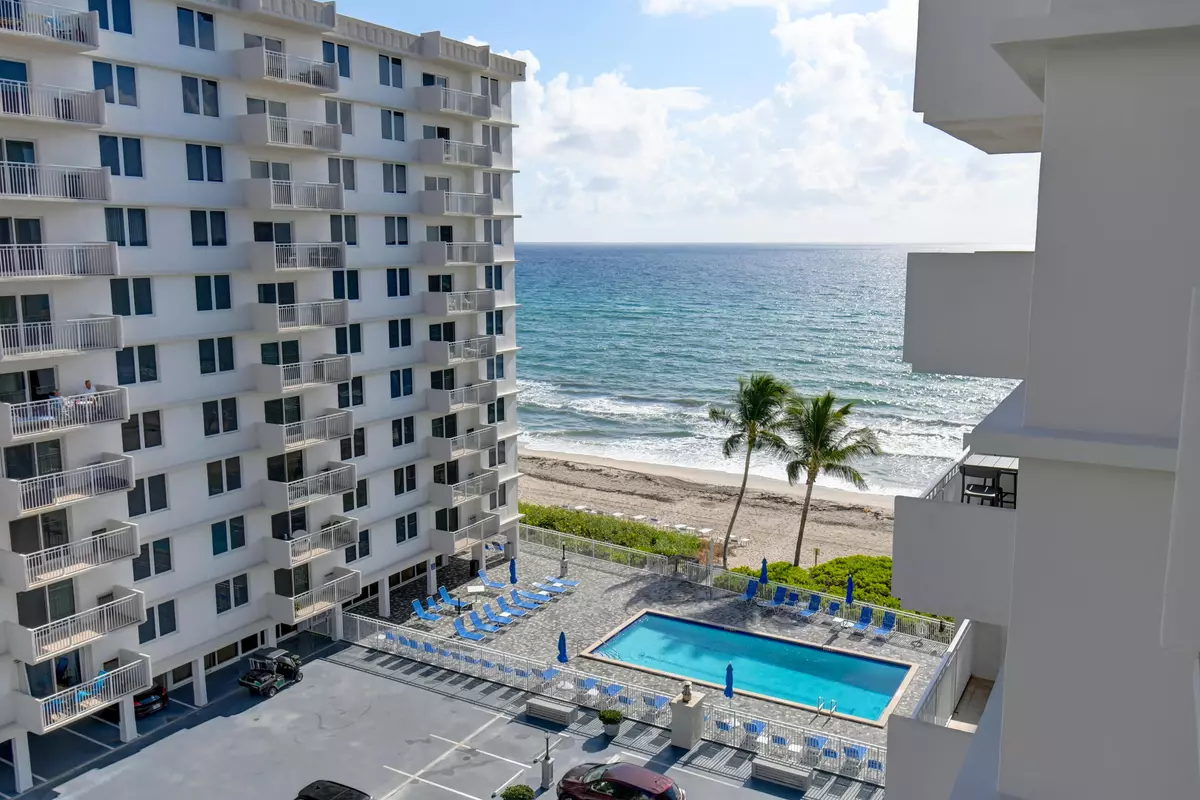 Highland Beach, FL 33487,3221 S Ocean BLVD 704