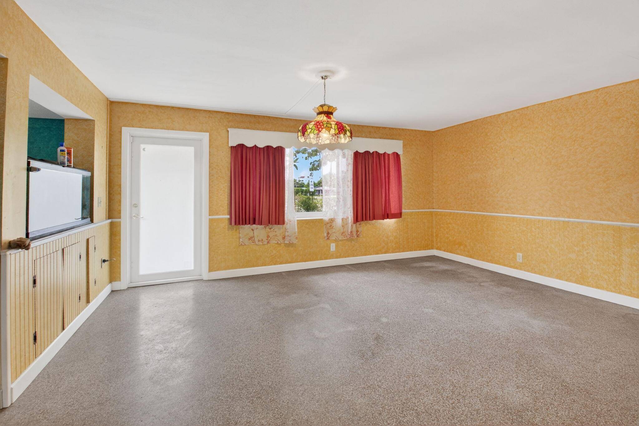 Boynton Beach, FL 33435,1115 S Seacrest BLVD