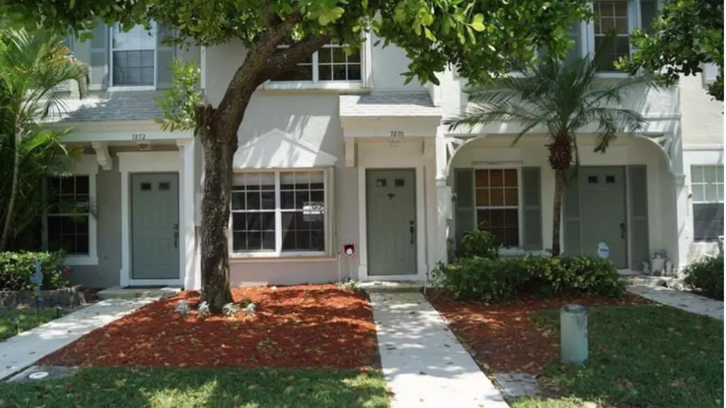 Tamarac, FL 33321,7870 Dixie Beach CIR