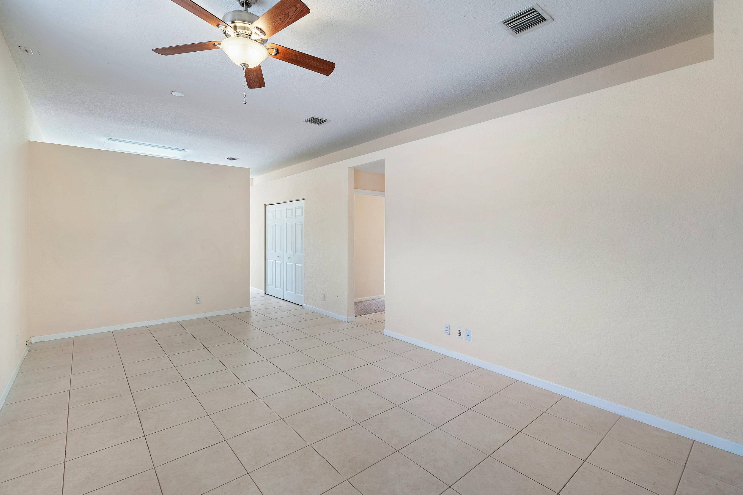 Royal Palm Beach, FL 33411,138 Prestige DR
