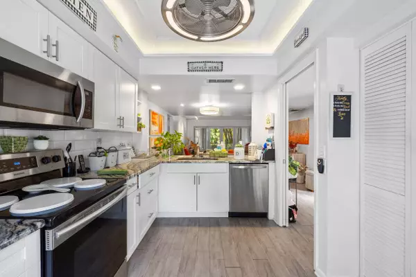 West Palm Beach, FL 33401,1801 Consulate PL 101