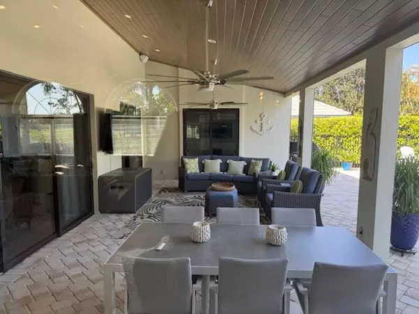 6498 Brandon ST, Palm Beach Gardens, FL 33418