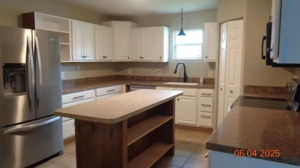 Vero Beach, FL 32962,1550 SW 17th CT