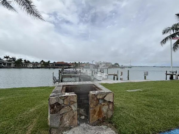 Fort Pierce, FL 34949,1309 Bayshore DR 104