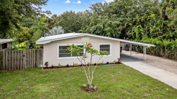 709 SW Bryant AVE, Stuart, FL 34994