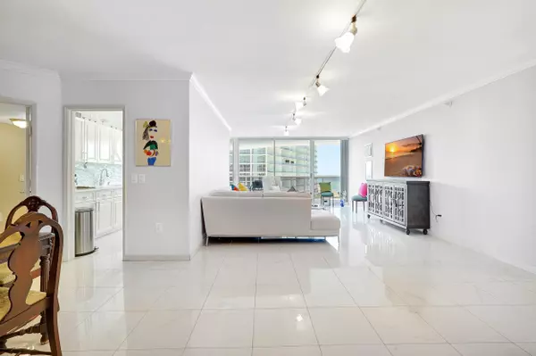 Sunny Isles Beach, FL 33160,16711 Collins AVE 1906