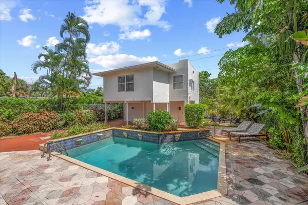 West Palm Beach, FL 33405,221 Greymon DR