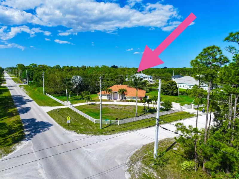 17477 N 69th ST, Loxahatchee, FL 33470