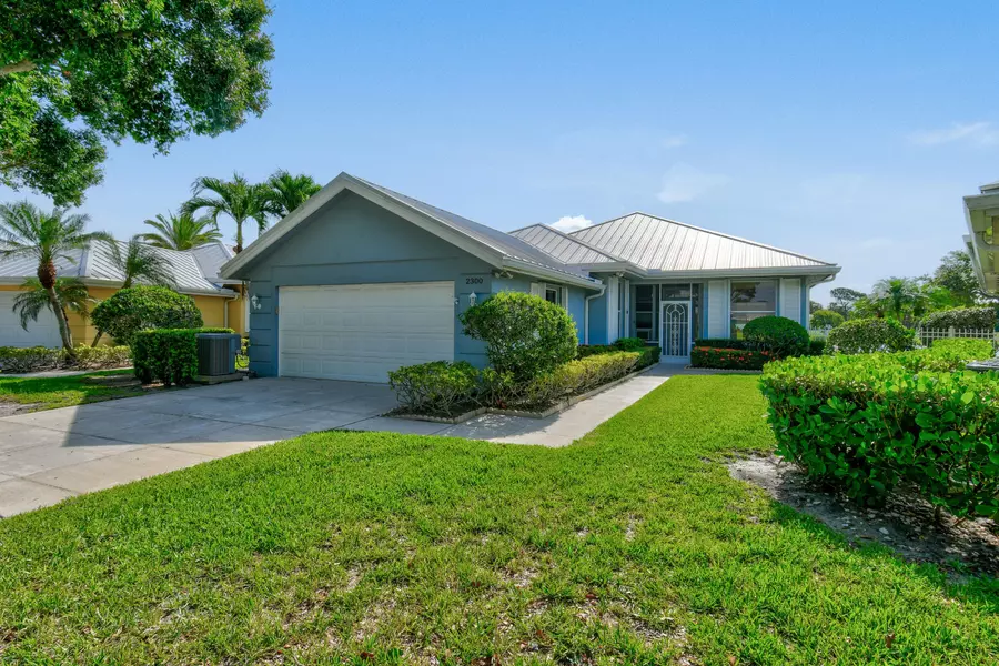 2300 SW Mayflower DR, Palm City, FL 34990