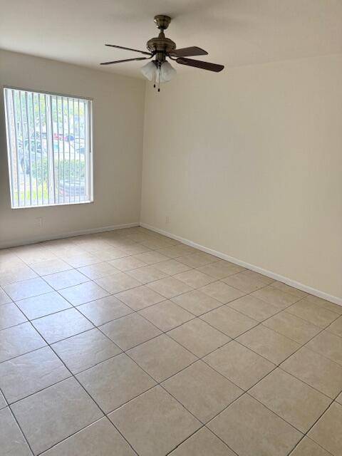 West Palm Beach, FL 33409,1011 Green Pine BLVD E1