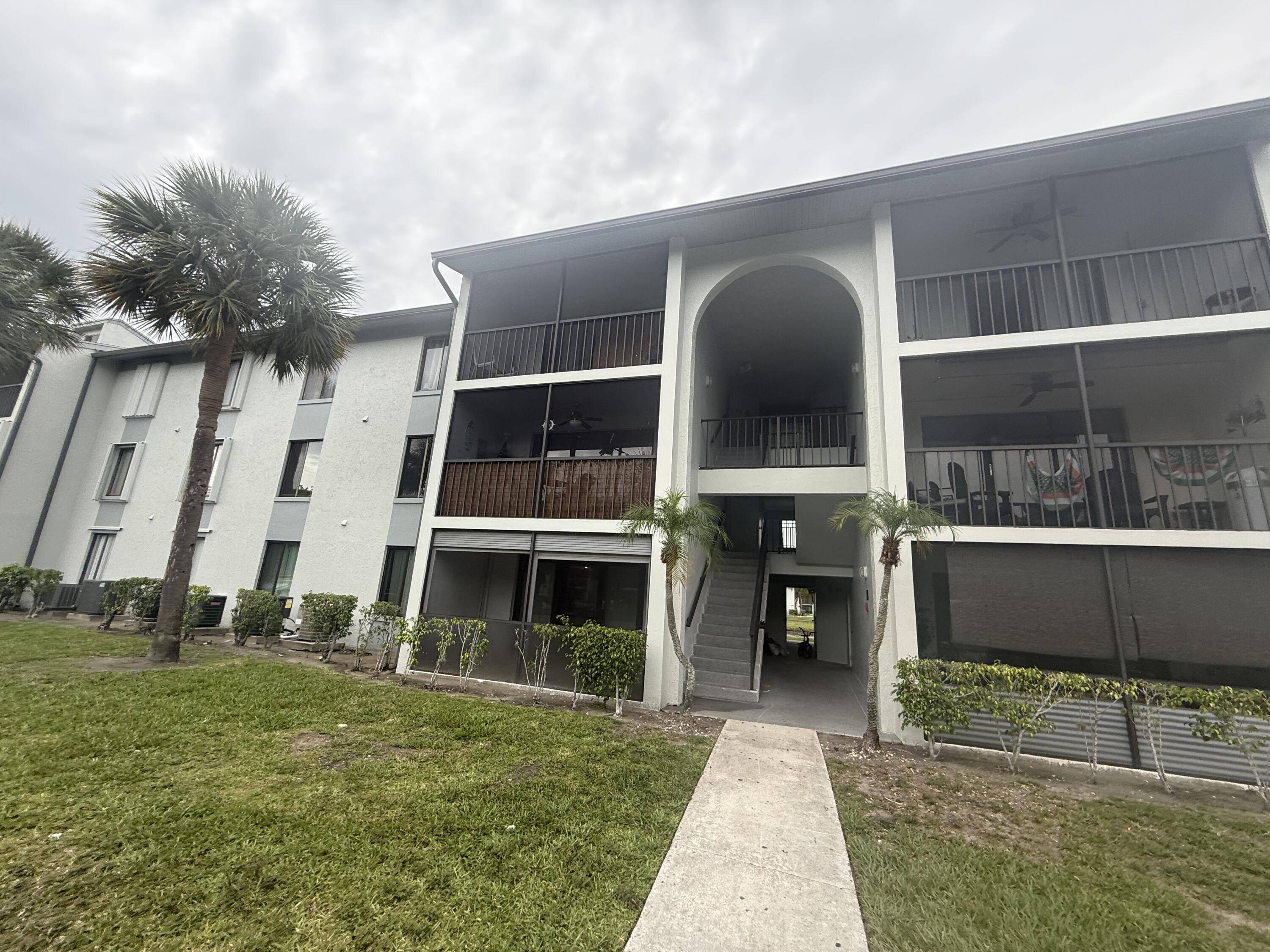 1011 Green Pine BLVD E1, West Palm Beach, FL 33409