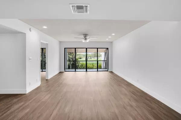 West Palm Beach, FL 33401,1701 Presidential WAY A201