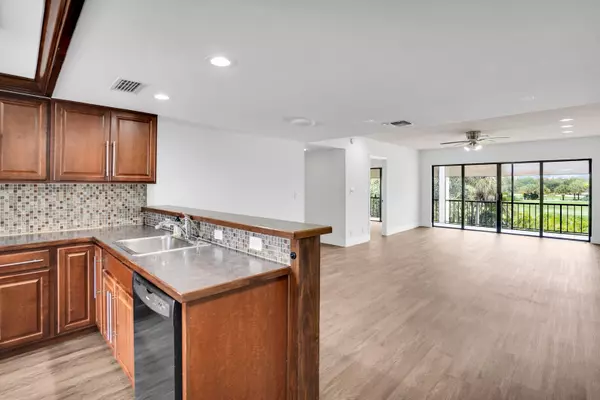 1701 Presidential WAY A201, West Palm Beach, FL 33401