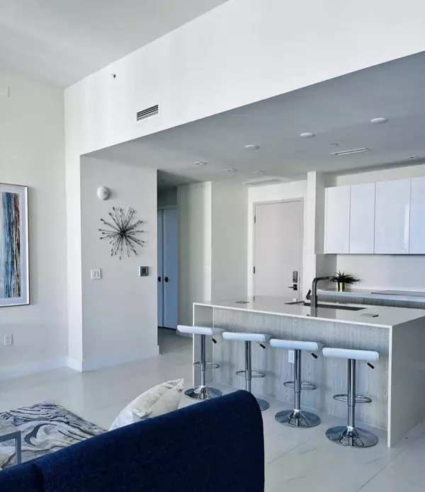 Singer Island, FL 33404,3100 N Ocean DR 1801