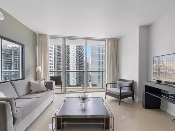 485 Brickell AVE 2107, Miami, FL 33131