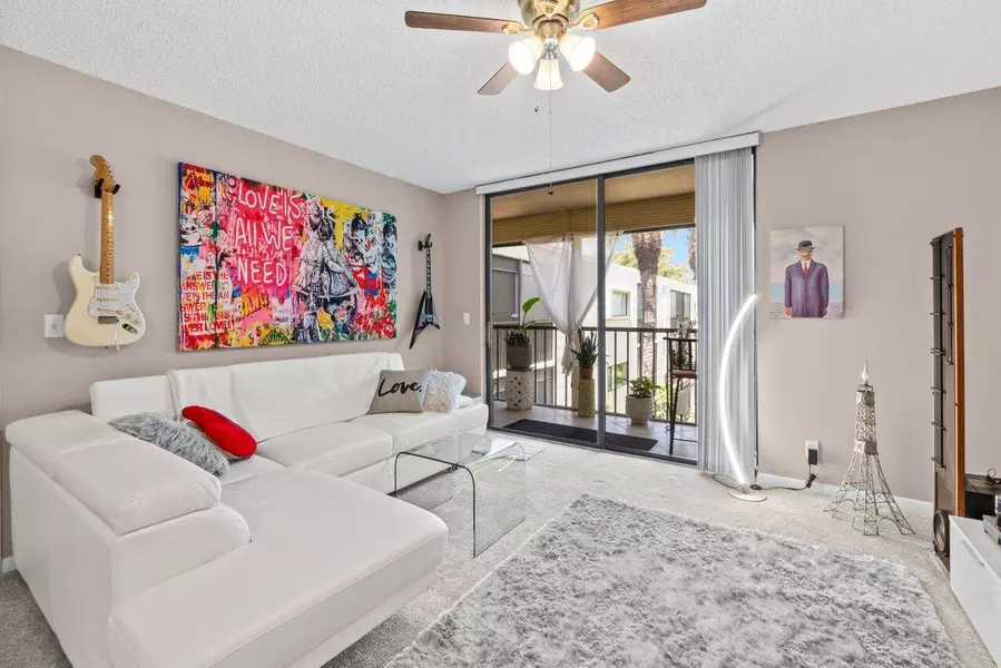 5100 Las Verdes CIR 316, Delray Beach, FL 33484