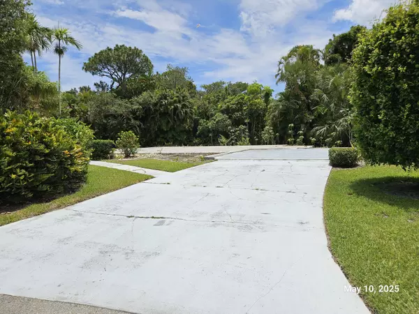 Jensen Beach, FL 34957,958 NE Dahoon TER